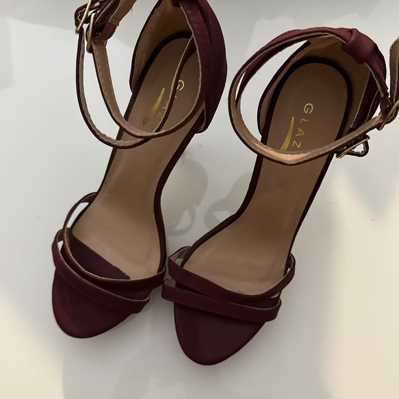 Gorgeous red burgundy heels - Picture 4 of 4